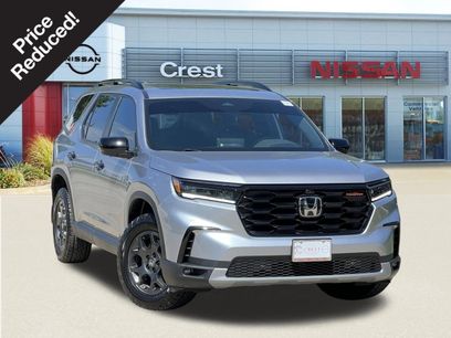Used 2025 Honda Pilot TrailSport