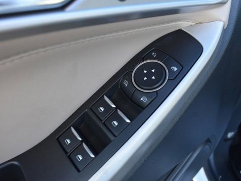 Used 2021 Ford Explorer Limited w/ Equipment Group 301A image 12