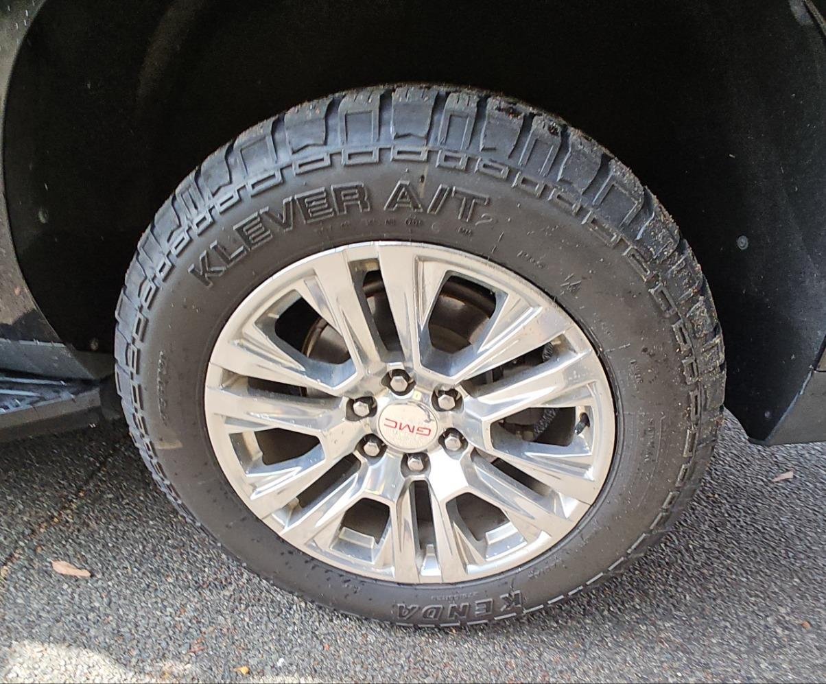 Used 2021 GMC Yukon XL Denali AWD/4WD image 18