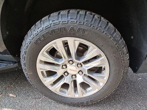 Used 2021 GMC Yukon XL Denali AWD/4WD image 18