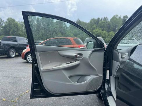 Used 2009 Toyota Corolla LE image 9