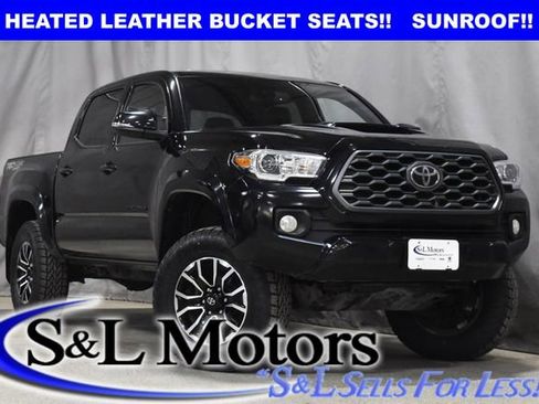 Used 2020 Toyota Tacoma TRD Sport image 1