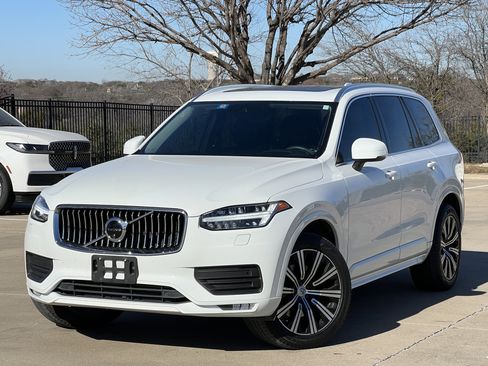 Used 2020 Volvo XC90 T6 Momentum image 30