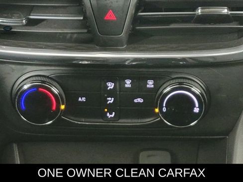 Used 2025 Buick Encore GX Preferred FWD image 21