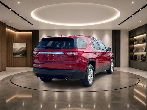 Used 2021 Chevrolet Traverse LT AWD/4WD image 6