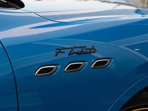 Used 2022 Maserati Levante F Tributo image 10