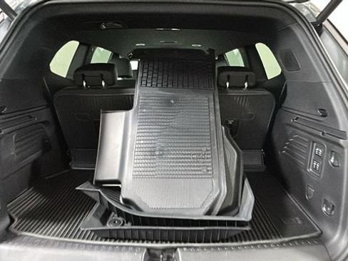 Used 2026 Buick Enclave Preferred w/ Power Package AWD/4WD image 29