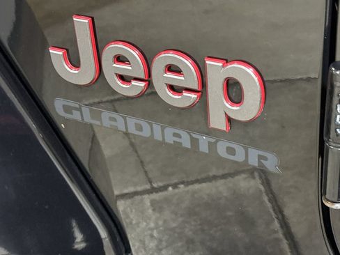 Used 2021 Jeep Gladiator Rubicon AWD/4WD image 26