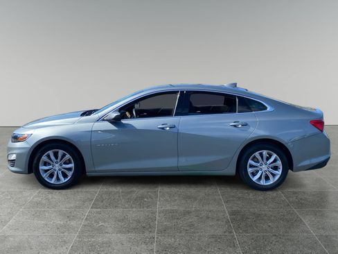 Used 2023 Chevrolet Malibu LT FWD image 2