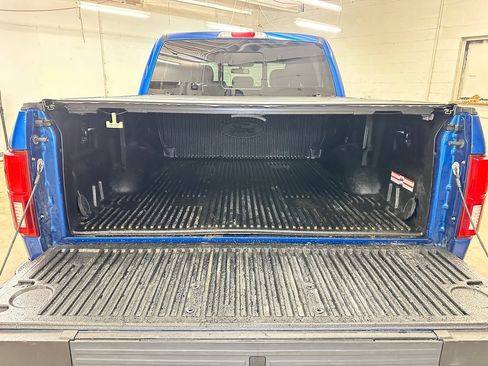 Used 2018 Ford F150 Lariat w/ Equipment Group 502A Luxury AWD/4WD image 16