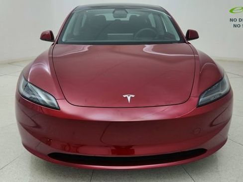 Used 2025 Tesla Model 3 Long Range RWD image 2