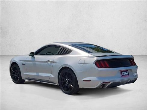 Used 2017 Ford Mustang GT w/ Black Accent Package RWD image 8