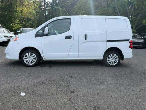 Used 2015 Nissan NV200 SV w/ Exterior Appearance Package FWD image 4