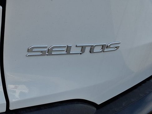 New 2026 Kia Seltos S image 14