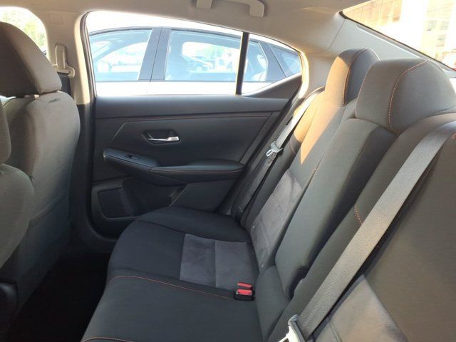 Used 2024 Nissan Sentra SR FWD image 7