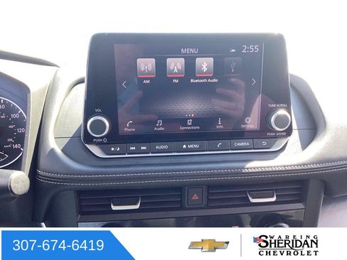 Used 2025 Nissan Rogue SV AWD/4WD image 10