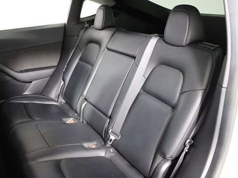 Used 2021 Tesla Model Y Long Range image 20