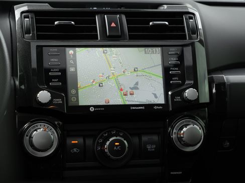Used 2023 Toyota 4Runner TRD Off-Road Premium w/ Off Road Premium Plus Package AWD/4WD image 10