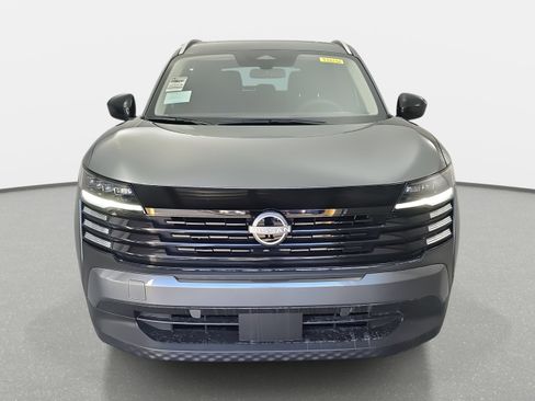 New 2026 Nissan Kicks SV w/ SV Premium Package image 2