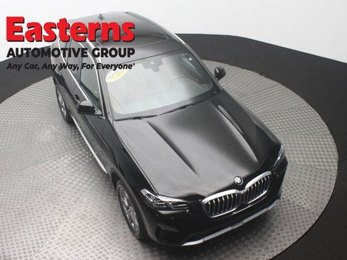 Used 2023 BMW X3 xDrive30i w/ Convenience Package AWD/4WD image 3