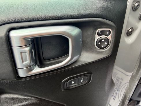 Used 2020 Jeep Wrangler Unlimited Rubicon w/ Quick Order Package 28Y Recon AWD/4WD image 37