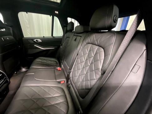 Used 2024 BMW X5 M60i w/ Executive Package image 15