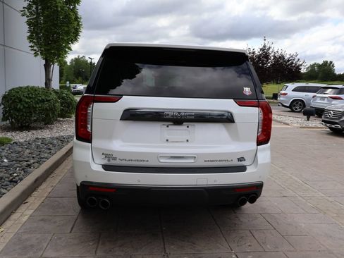 Used 2023 GMC Yukon Denali Ultimate AWD/4WD image 7