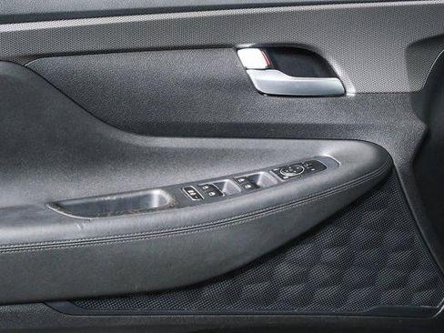 Used 2019 Hyundai Santa Fe SEL image 6