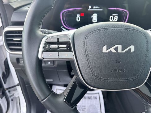 Used 2025 Kia Telluride S FWD image 10