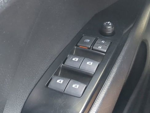 Used 2019 Toyota Camry SE FWD image 21