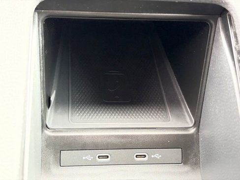 Used 2022 Volkswagen ID.4 Pro RWD image 23