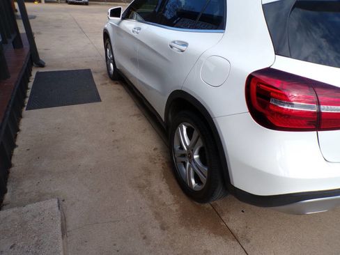 Used 2019 Mercedes-Benz GLA 250 GLA 250 4dr SUV image 6