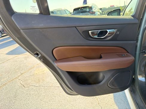 Used 2021 Volvo V60 T5 Cross Country w/ Lounge Package image 22