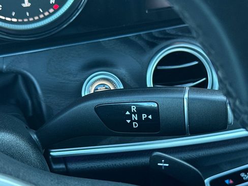 Used 2019 Mercedes-Benz E 300 image 20