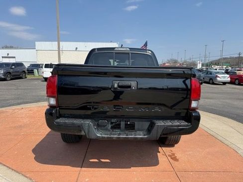 Used 2020 Toyota Tacoma SR w/ SR Convenience Package RWD image 6