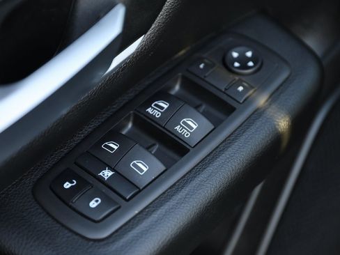 Used 2022 RAM 1500 Big Horn w/ Night Edition image 14