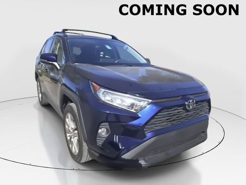 Used 2021 Toyota RAV4 XLE Premium FWD image 1
