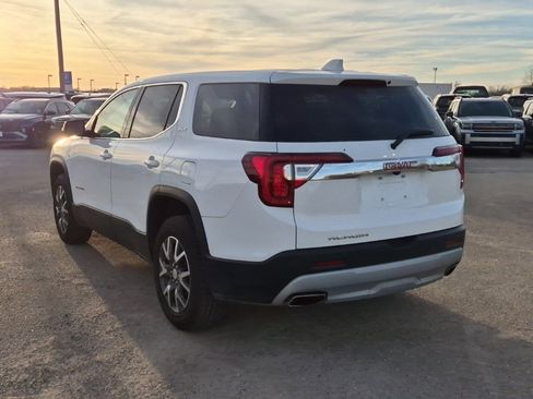 Used 2023 GMC Acadia SLE image 4