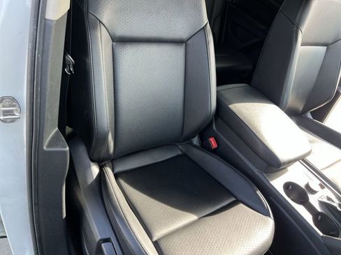 Used 2018 Volkswagen Atlas SE image 28