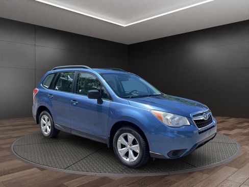 Used 2015 Subaru Forester 2.5i w/ Alloy Wheel Package AWD/4WD image 2