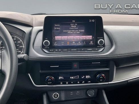 Used 2023 Nissan Rogue SV image 6