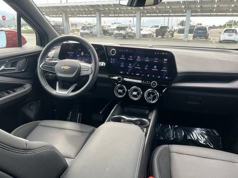 Used 2024 Chevrolet Blazer EV LT AWD/4WD image 28