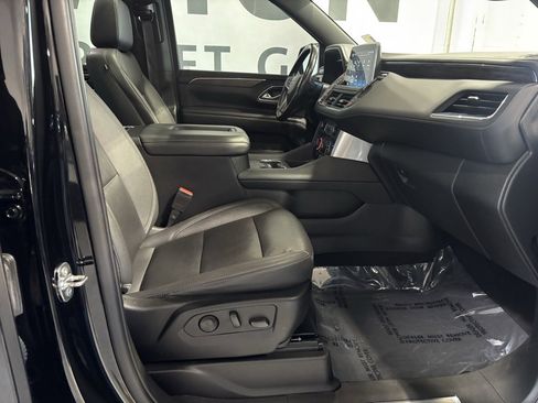 Used 2023 Chevrolet Suburban Z71 w/ Luxury Package image 29