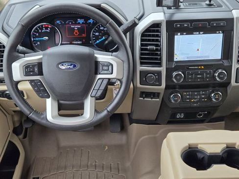 Used 2019 Ford F350 Lariat w/ Tow Technology Bundle image 27