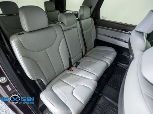 Used 2022 Hyundai Palisade SEL w/ 8P Bench Seat Package AWD/4WD image 40