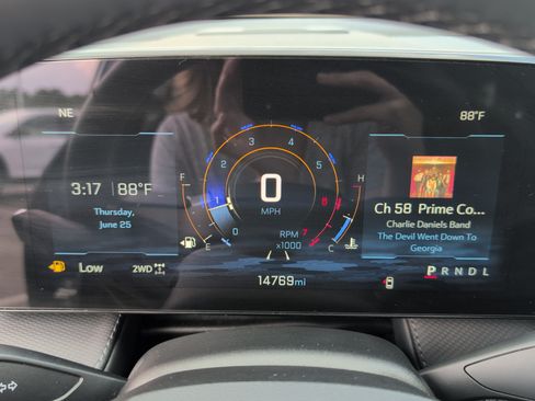 Used 2026 Chevrolet Equinox LT AWD/4WD image 23