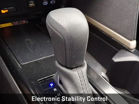 Used 2025 Toyota Camry LE image 15