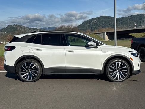 New 2026 Volkswagen ID.4 Pro image 2