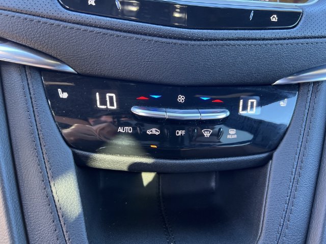 Used 2024 Cadillac XT5 Premium Luxury AWD/4WD image 17