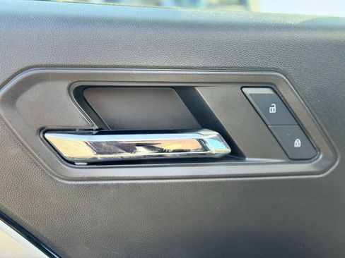 Used 2024 Chevrolet Colorado ZR2 w/ Technology Package image 23